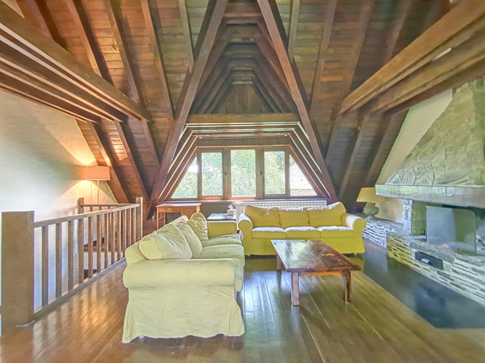 Exclusiva Casa Aranesa en Casarilh: El refugio invernal perfecto a 15 minutos de Baqueira Beret