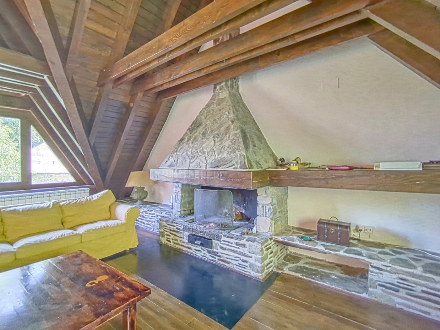Exclusiva Casa Aranesa en Casarilh: El refugio invernal perfecto a 15 minutos de Baqueira Beret