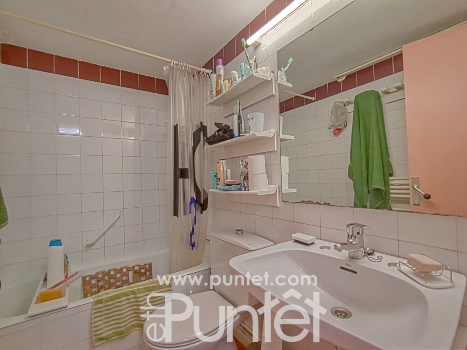 Casa con jardín y potencial urbanístico para 8 viviendas en Mont