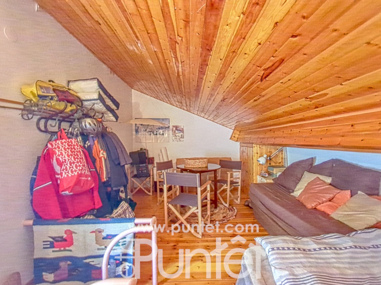 Casa con jardín y potencial urbanístico para 8 viviendas en Mont